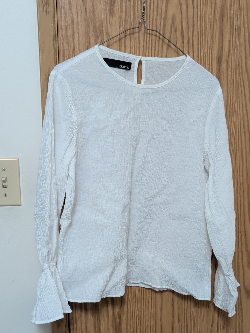 Dotti White Crinkled Long-Sleeve Blouse with Flared Cuffs